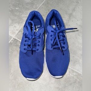 Blue Nike runners woman size 5